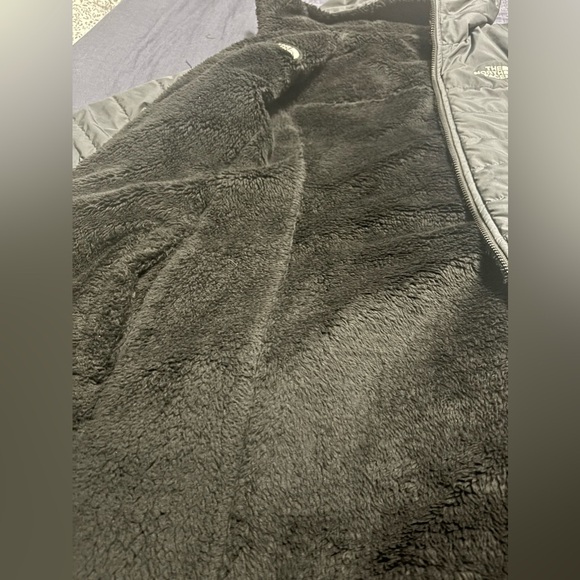 North face dark gray coat!!! Perfect condition! Only worn once or twice! - Picture 2 of 4